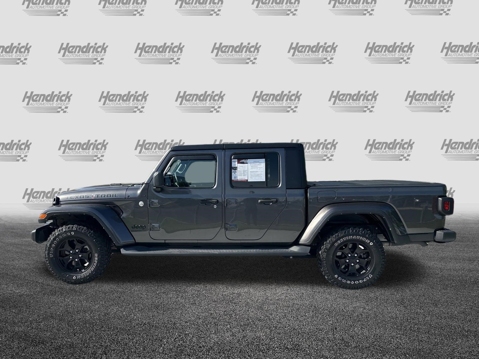 Used 2022 Jeep Gladiator Sport AWD/4WD image 7