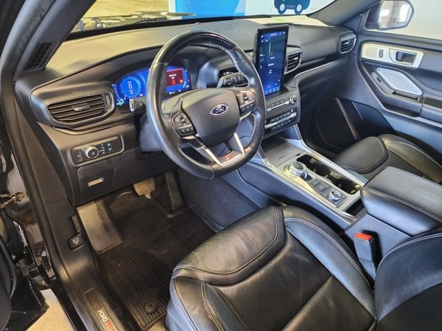 Used 2020 Ford Explorer ST w/ ST Street Pack image 11