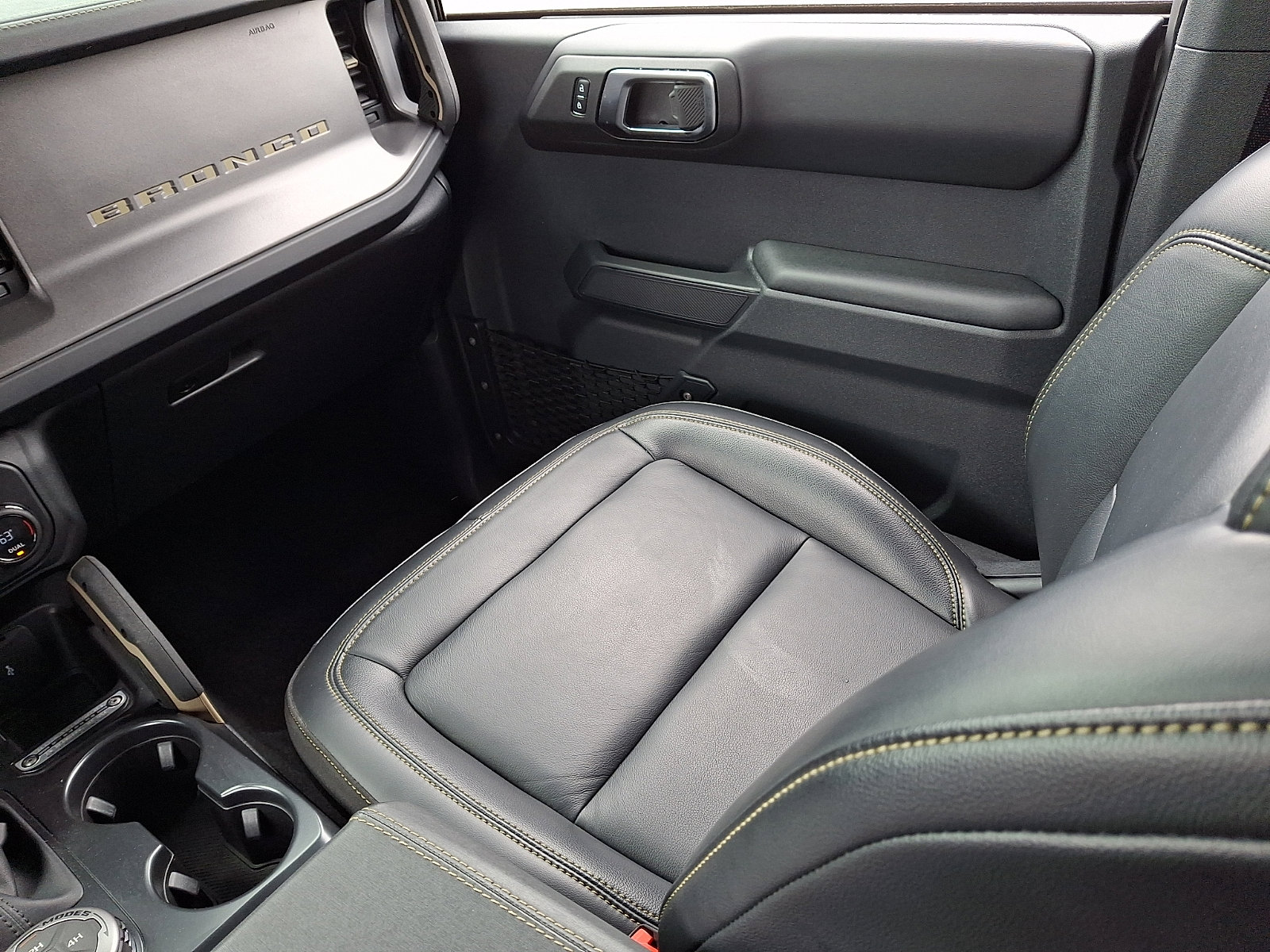 Certified 2025 Ford Bronco Badlands AWD/4WD image 16