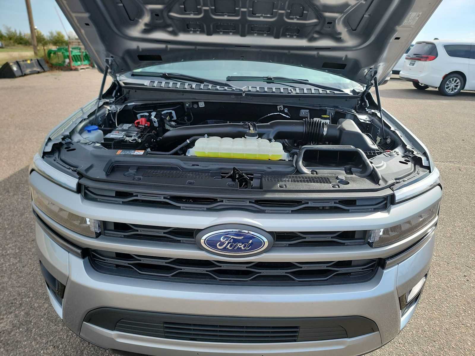 Used 2024 Ford Expedition Max XLT AWD/4WD image 27