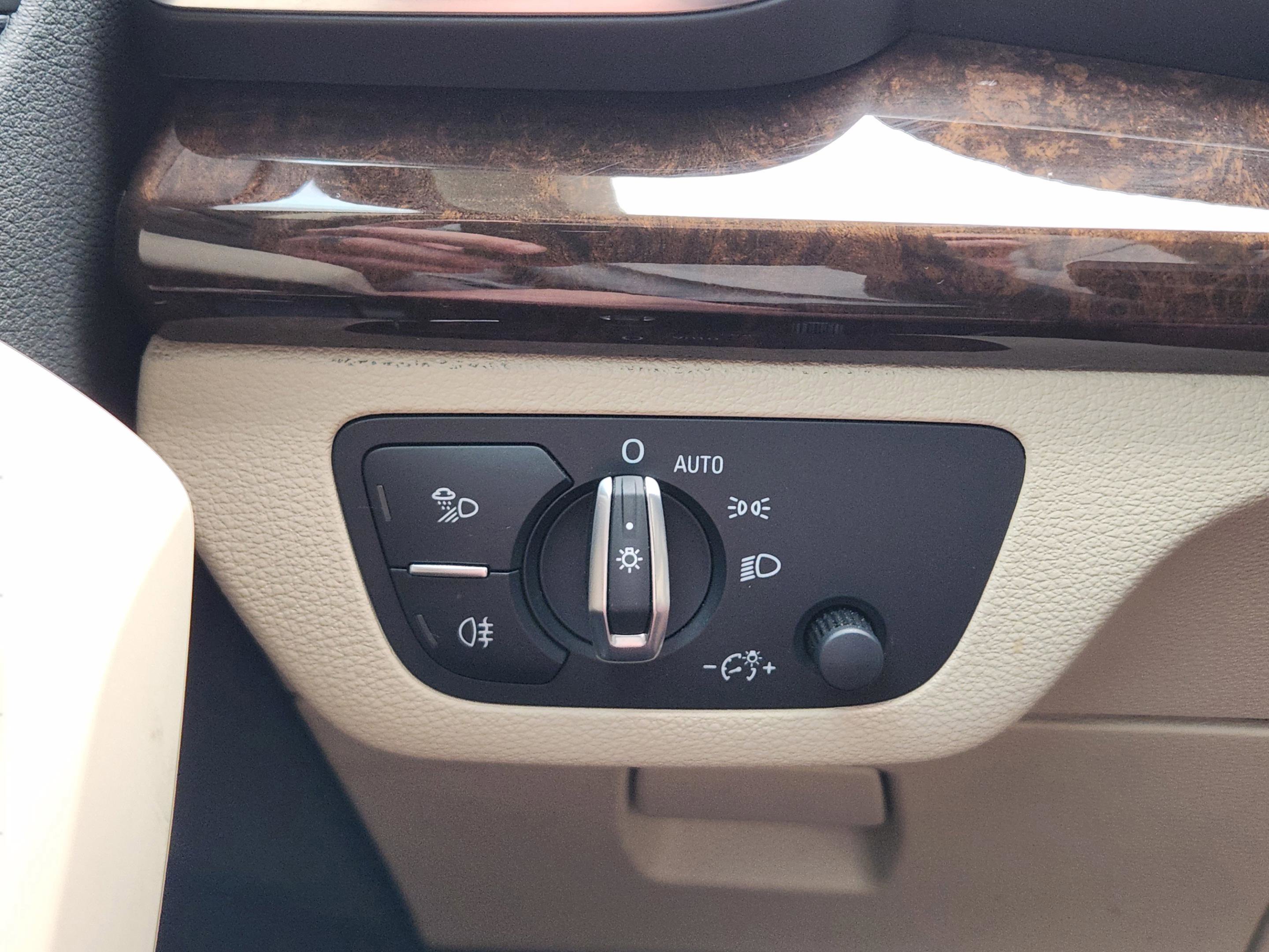 Used 2019 Audi Q5 2.0T Premium image 17