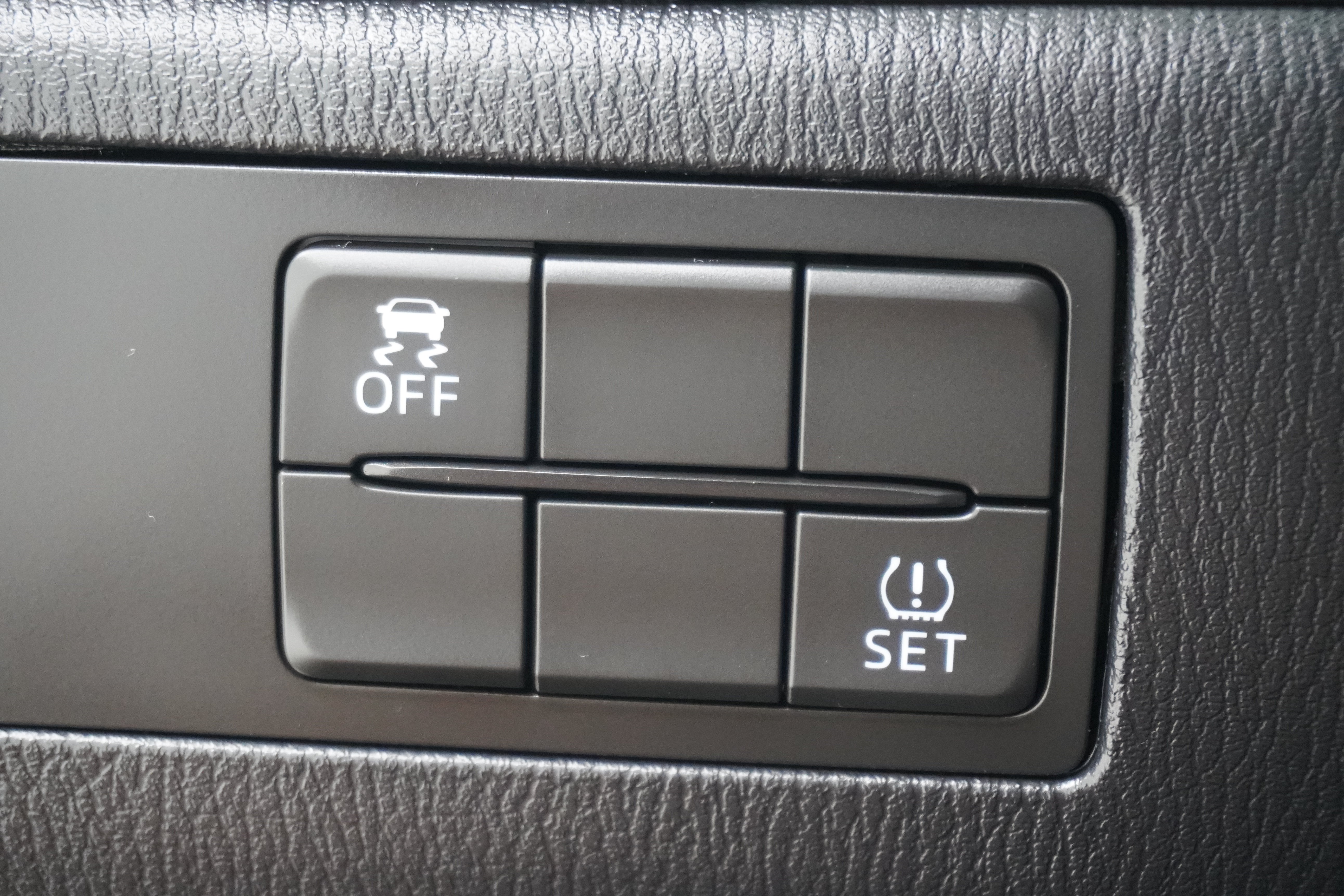 Used 2018 MAZDA MAZDA3 Touring FWD image 22