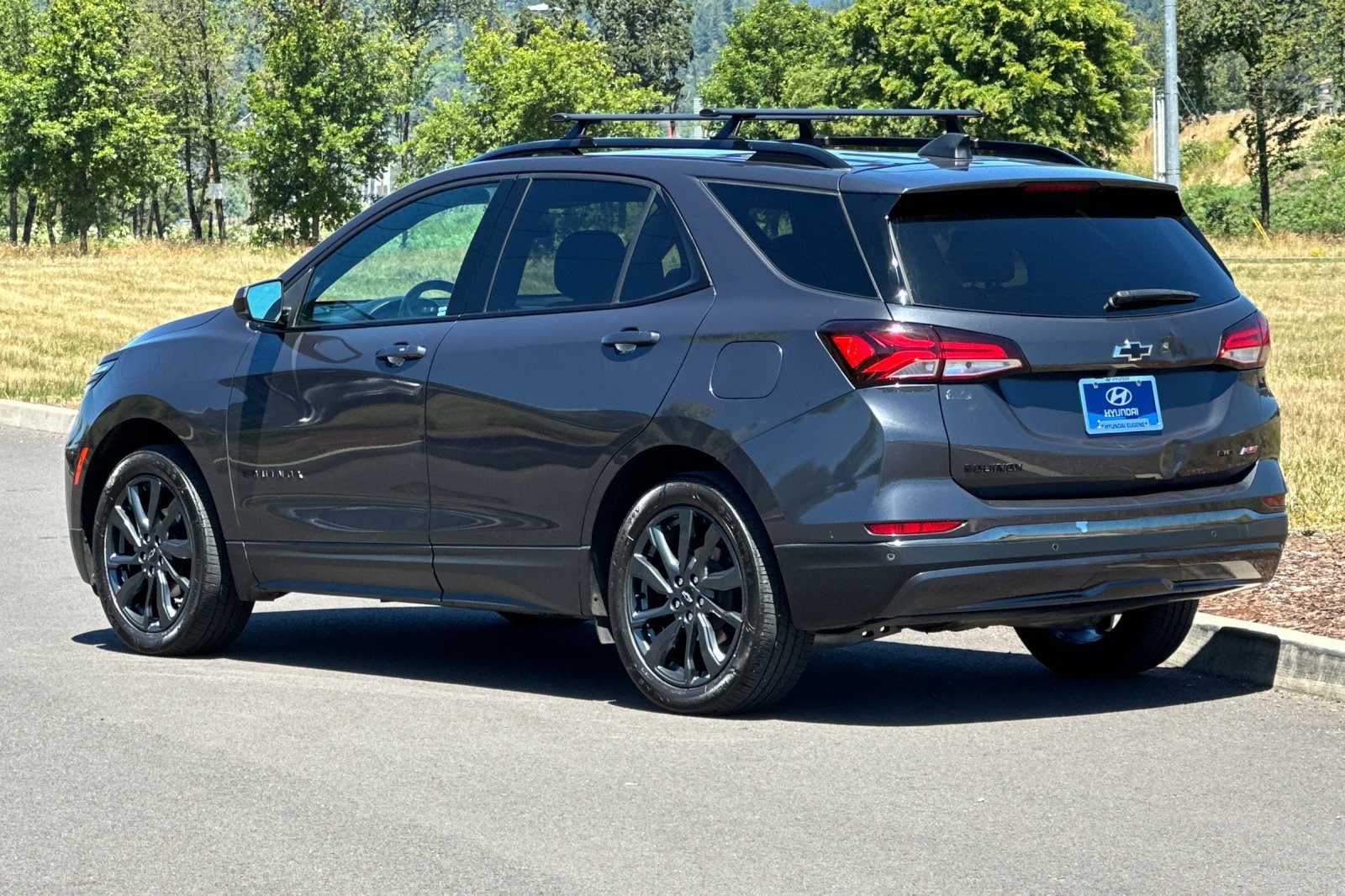 Used 2023 Chevrolet Equinox RS AWD/4WD image 5