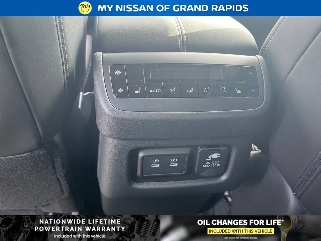New 2026 Nissan Pathfinder Platinum AWD/4WD image 22