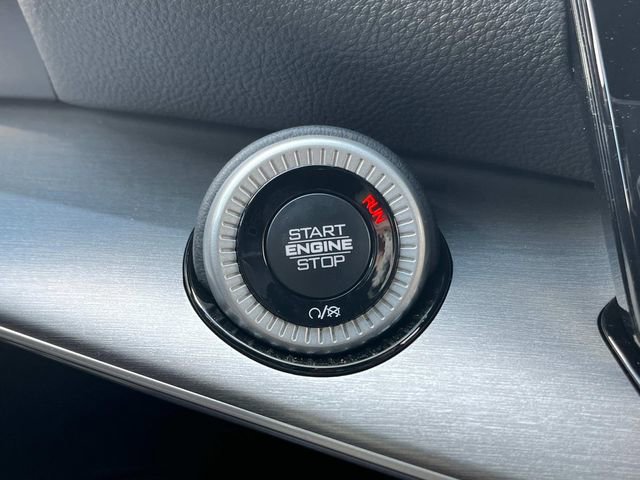 New 2025 Jeep Wagoneer L Series II w/ Convenience Group I image 24