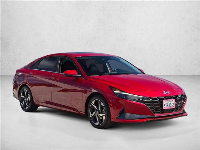 Certified 2023 Hyundai Elantra Limited w/ Cargo Package FWD image 4