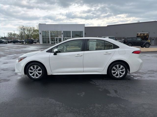 Used 2020 Toyota Corolla LE image 4