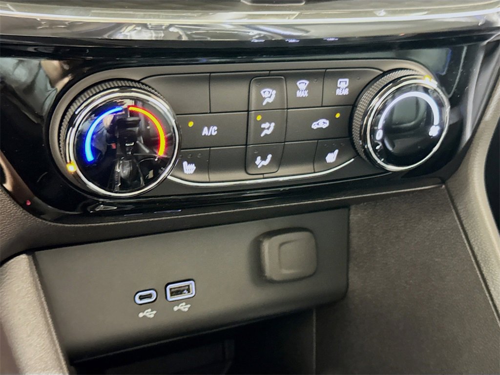 New 2026 Buick Encore GX Sport Touring w/ Comfort Package image 9