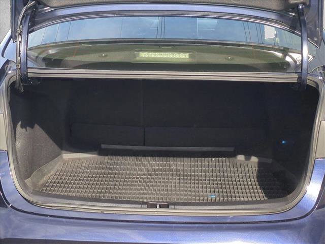 Used 2021 Toyota Corolla LE image 6