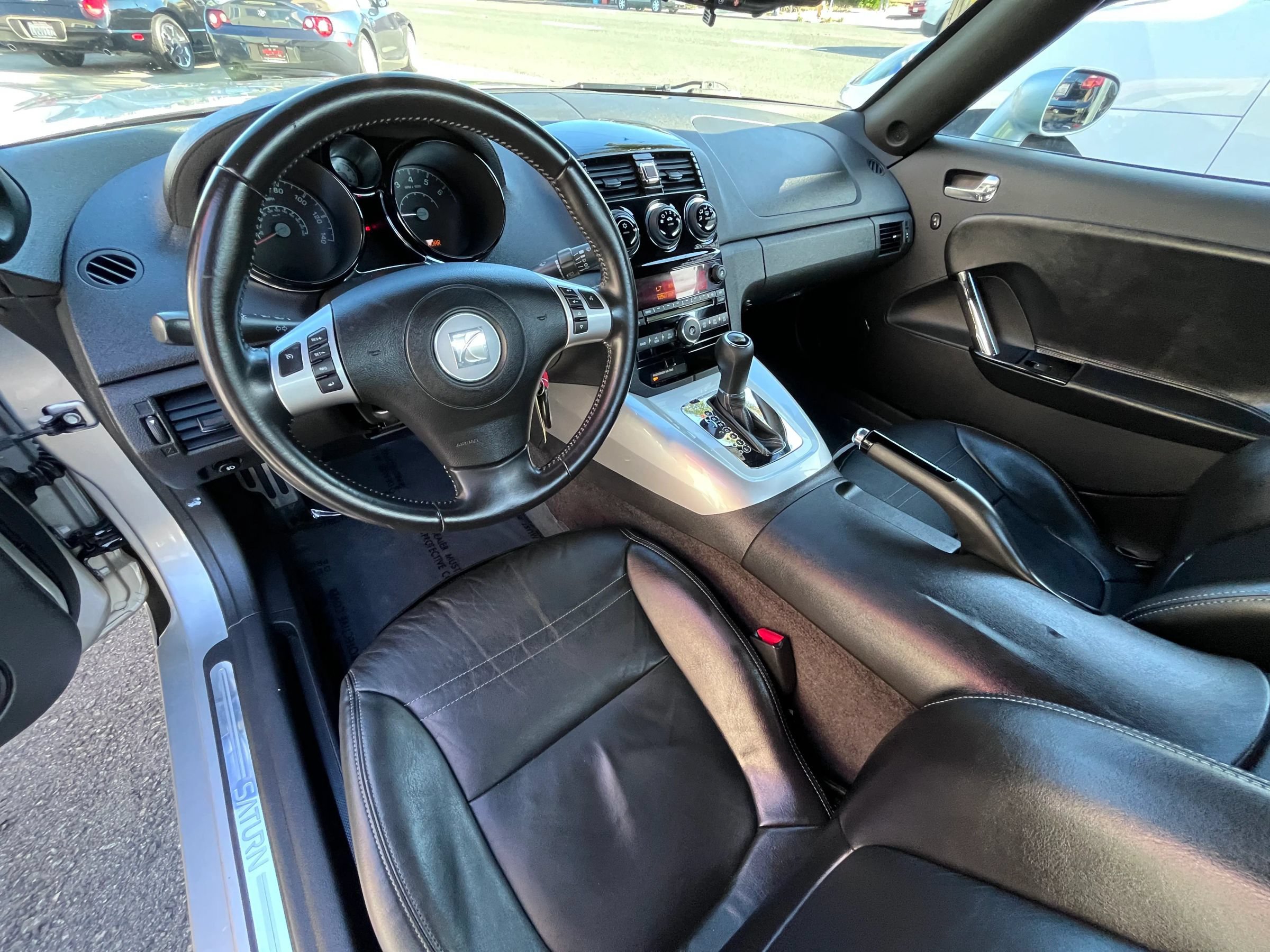 Used 2008 Saturn Sky w/ Premium Trim Package RWD image 12
