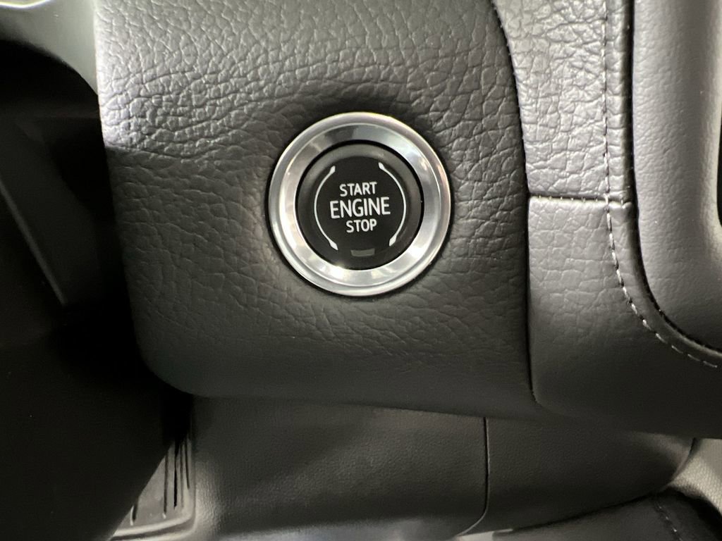 Used 2023 GMC Yukon Denali AWD/4WD image 17