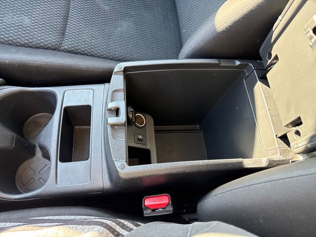 Used 2021 Nissan Rogue Sport S image 25