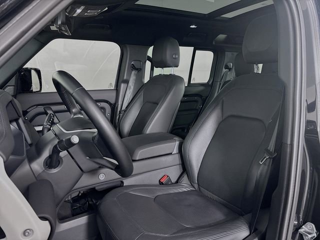 Used 2024 Land Rover Defender 110 S image 22