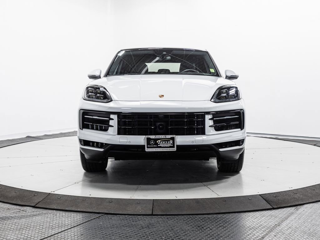Used 2024 Porsche Cayenne S image 2