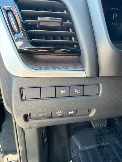 New 2026 Nissan Rogue Platinum AWD/4WD image 24
