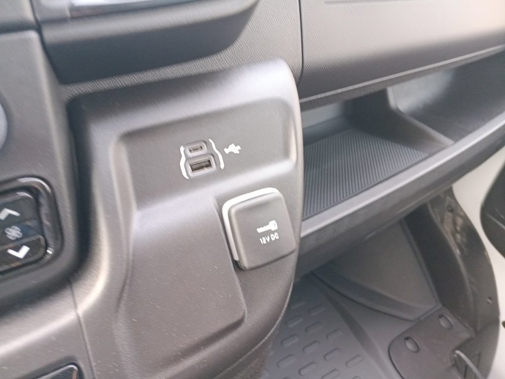 New 2025 RAM ProMaster 3500 w/ Cold Weather Group FWD image 23