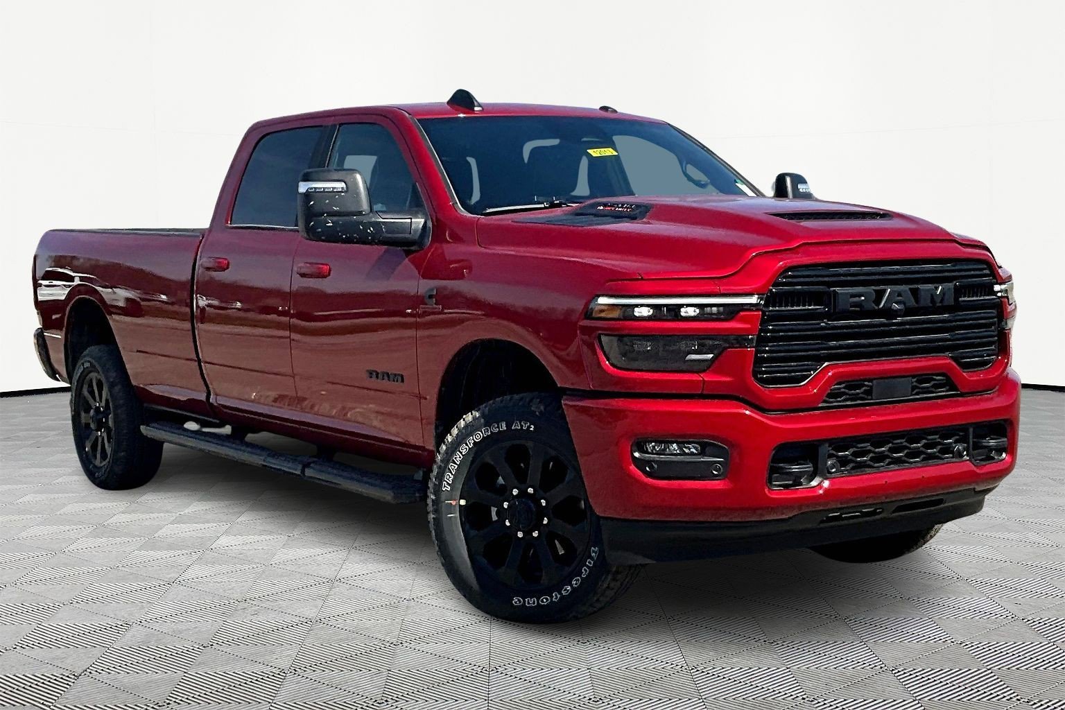 New 2026 RAM 2500 Laramie AWD/4WD image 3
