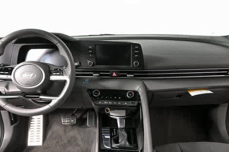 New 2026 Hyundai Elantra SEL Sport Premium image 28