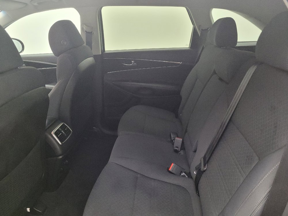 Used 2017 Kia Sorento AWD w/ LX V6 Convenience Package image 18