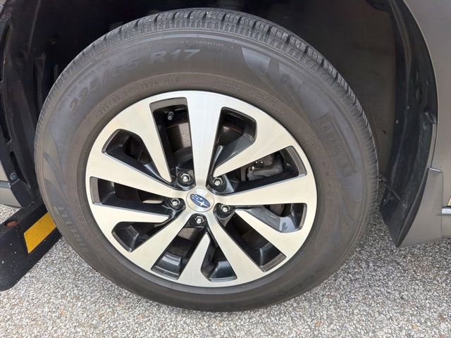 Used 2020 Subaru Outback Premium w/ Popular Package #1 AWD/4WD image 18