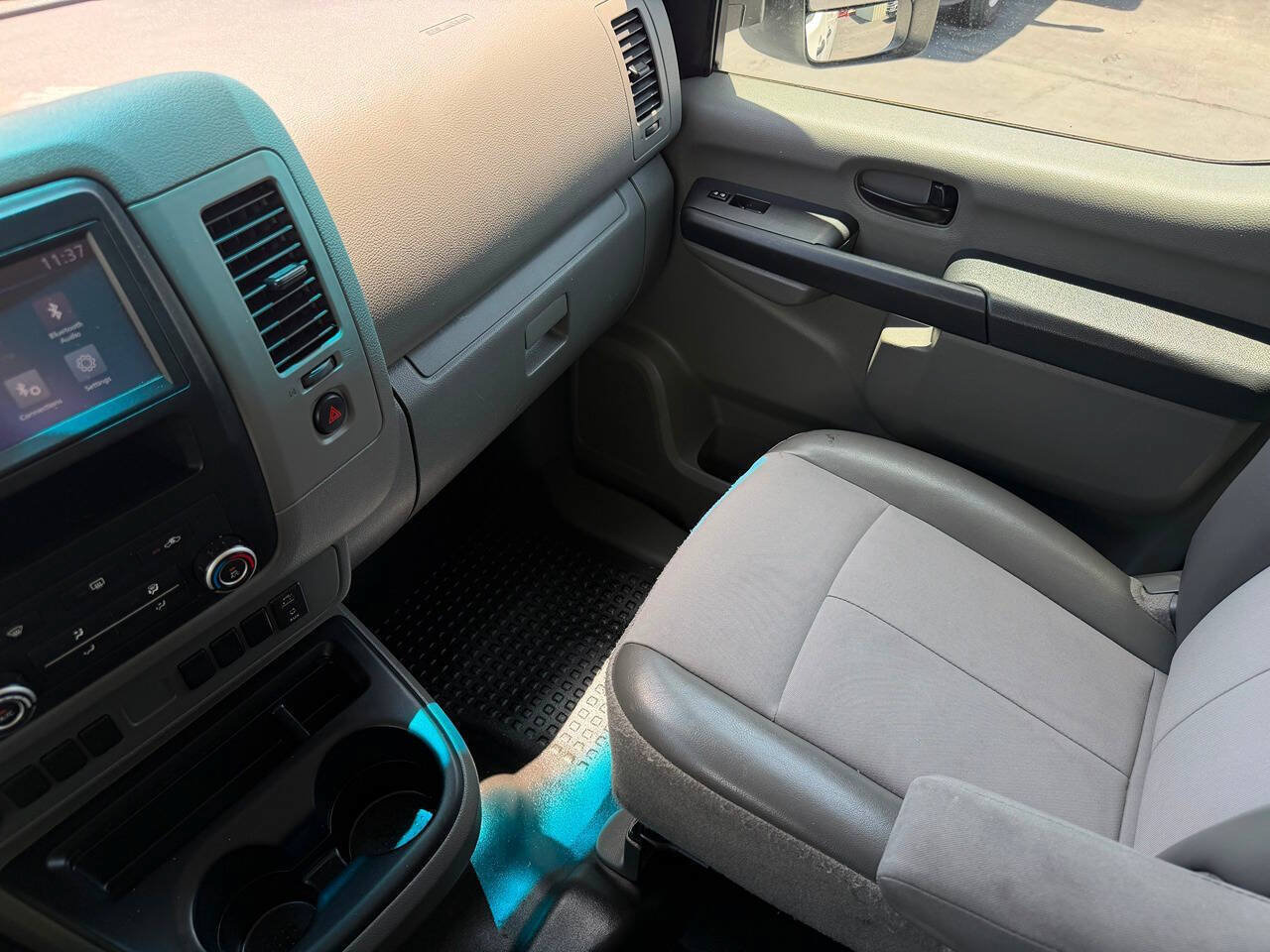 Used 2019 Nissan NV 3500 S RWD image 22