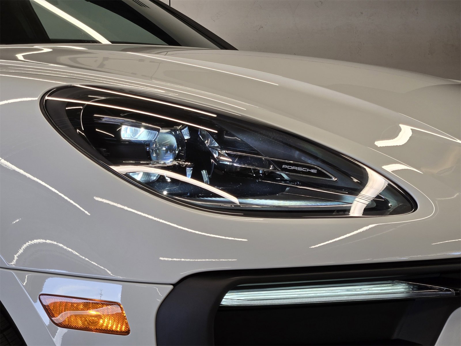 New 2025 Porsche Macan image 14