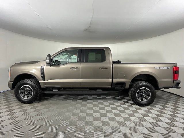 Used 2023 Ford F350 XLT w/ Black Appearance Package image 6