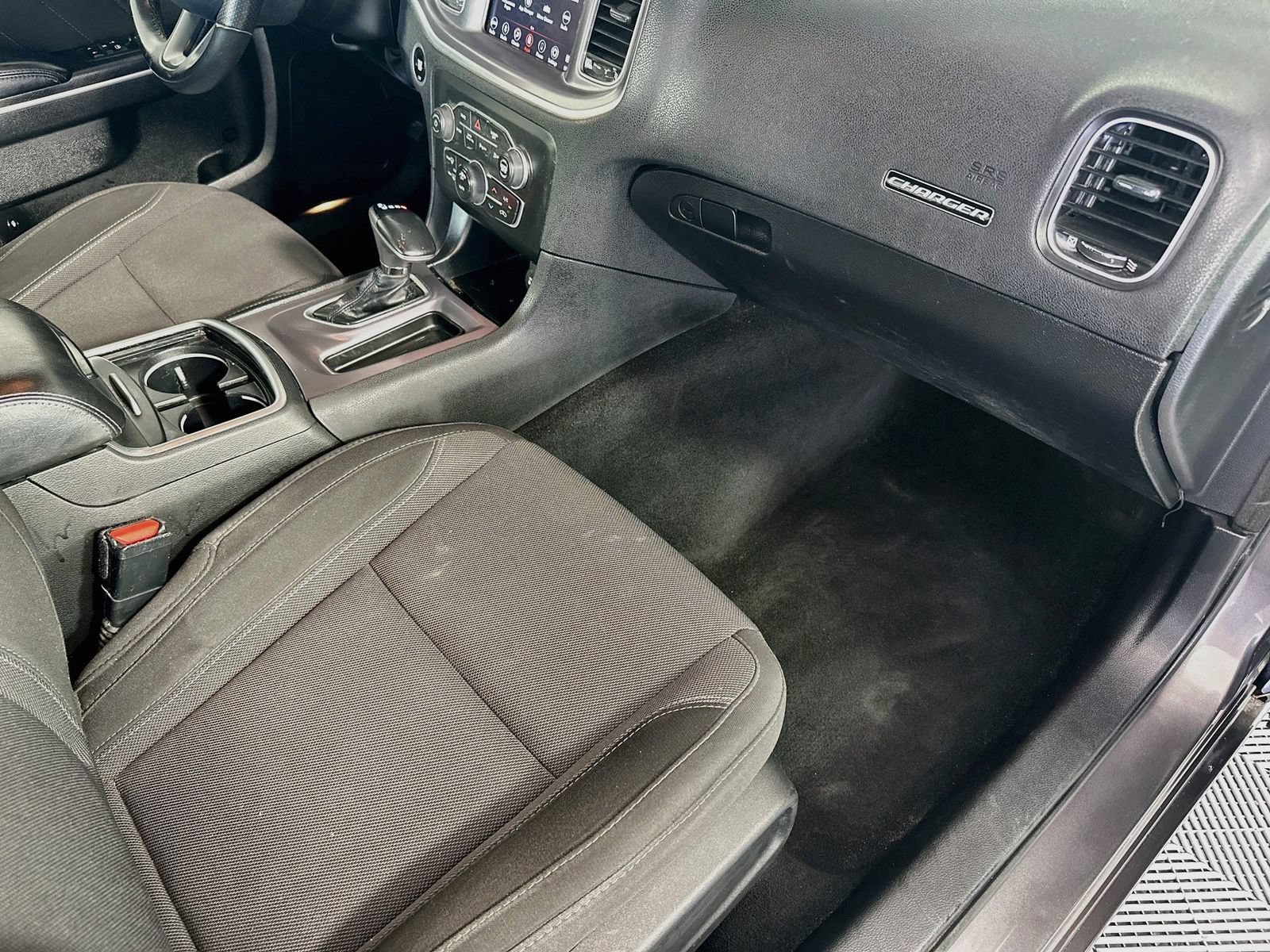 Used 2019 Dodge Charger SXT AWD/4WD image 33