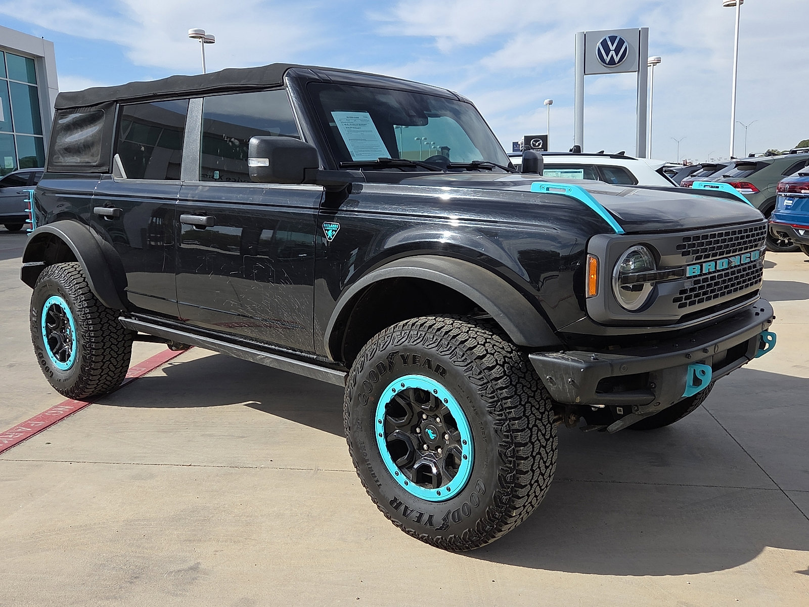 Used 2022 Ford Bronco Badlands image 7