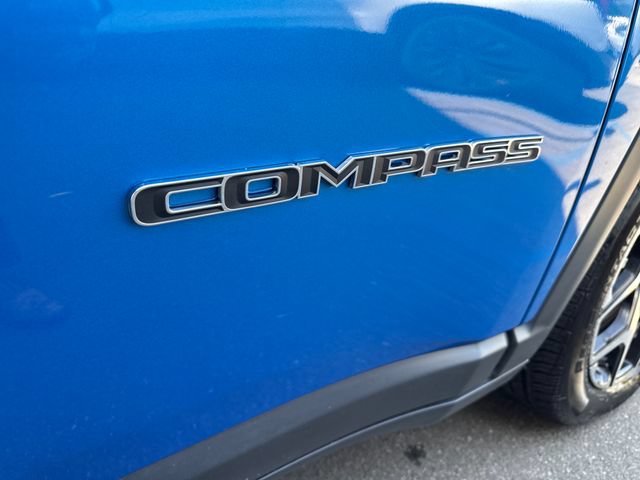 Used 2025 Jeep Compass Limited AWD/4WD image 32