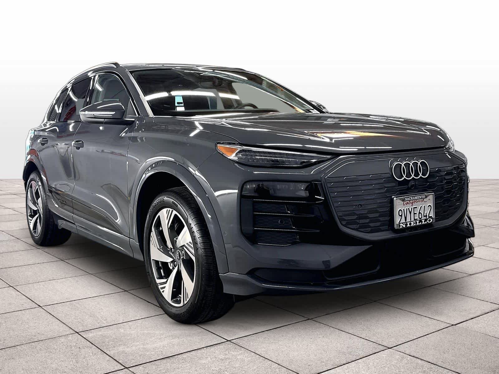 Certified 2025 Audi Q6 e-tron Premium Plus w/ Premium Plus AWD/4WD image 2