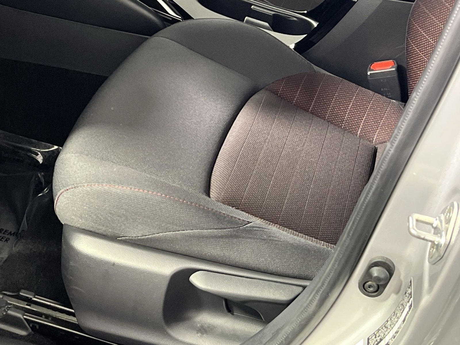 Used 2024 Toyota Corolla SE image 14