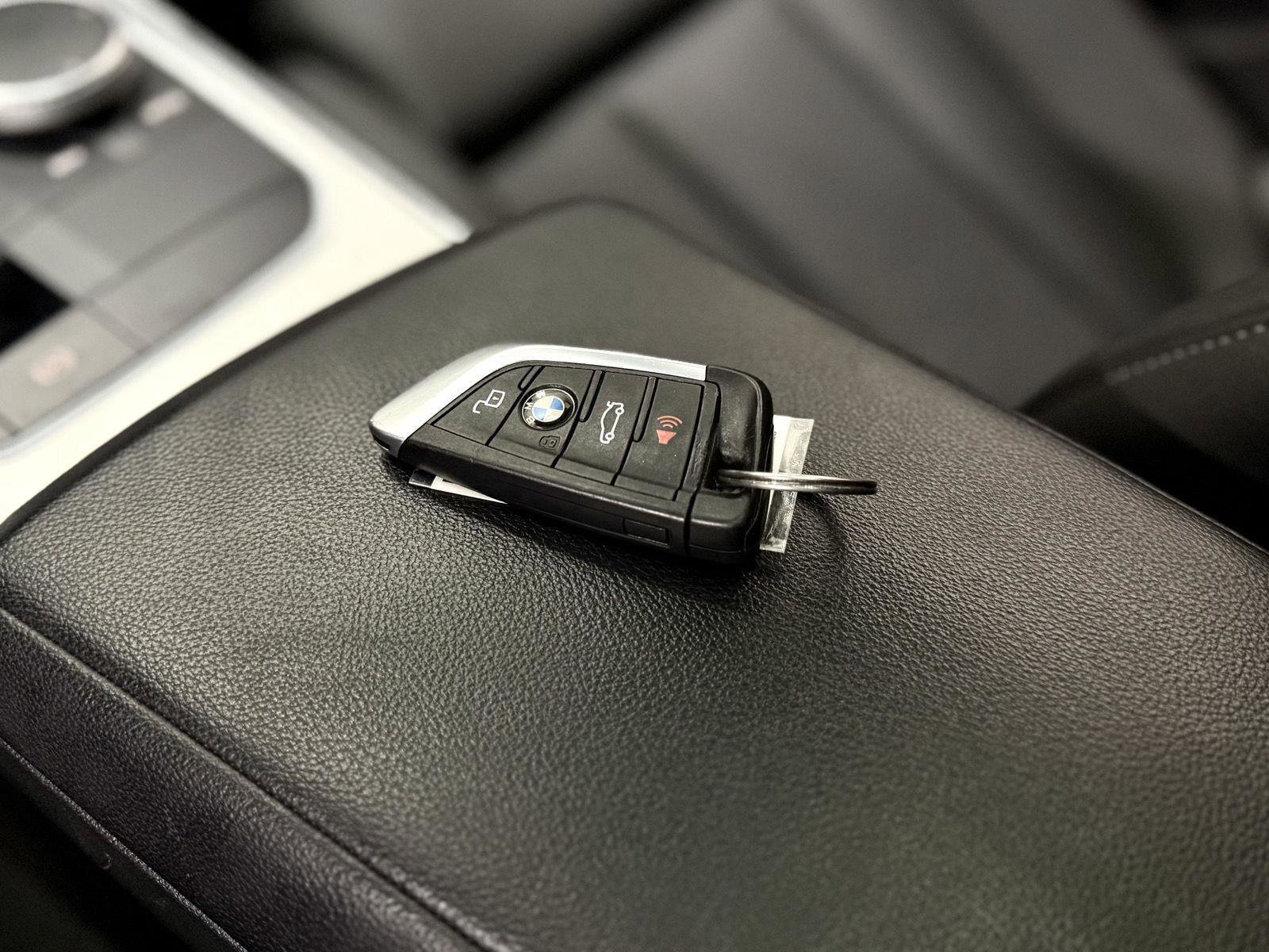 Used 2023 BMW i4 eDrive35 image 21