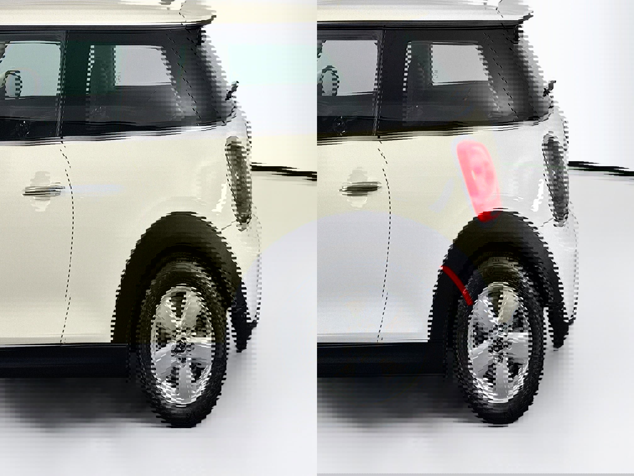 Used 2019 MINI Cooper 2-Door Hardtop image 41