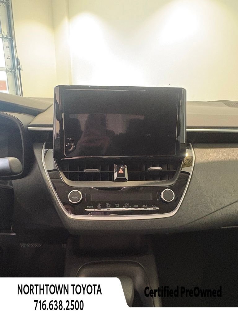 Used 2026 Toyota Corolla LE FWD image 7