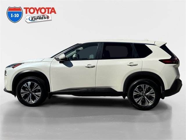 Used 2023 Nissan Rogue SV image 2