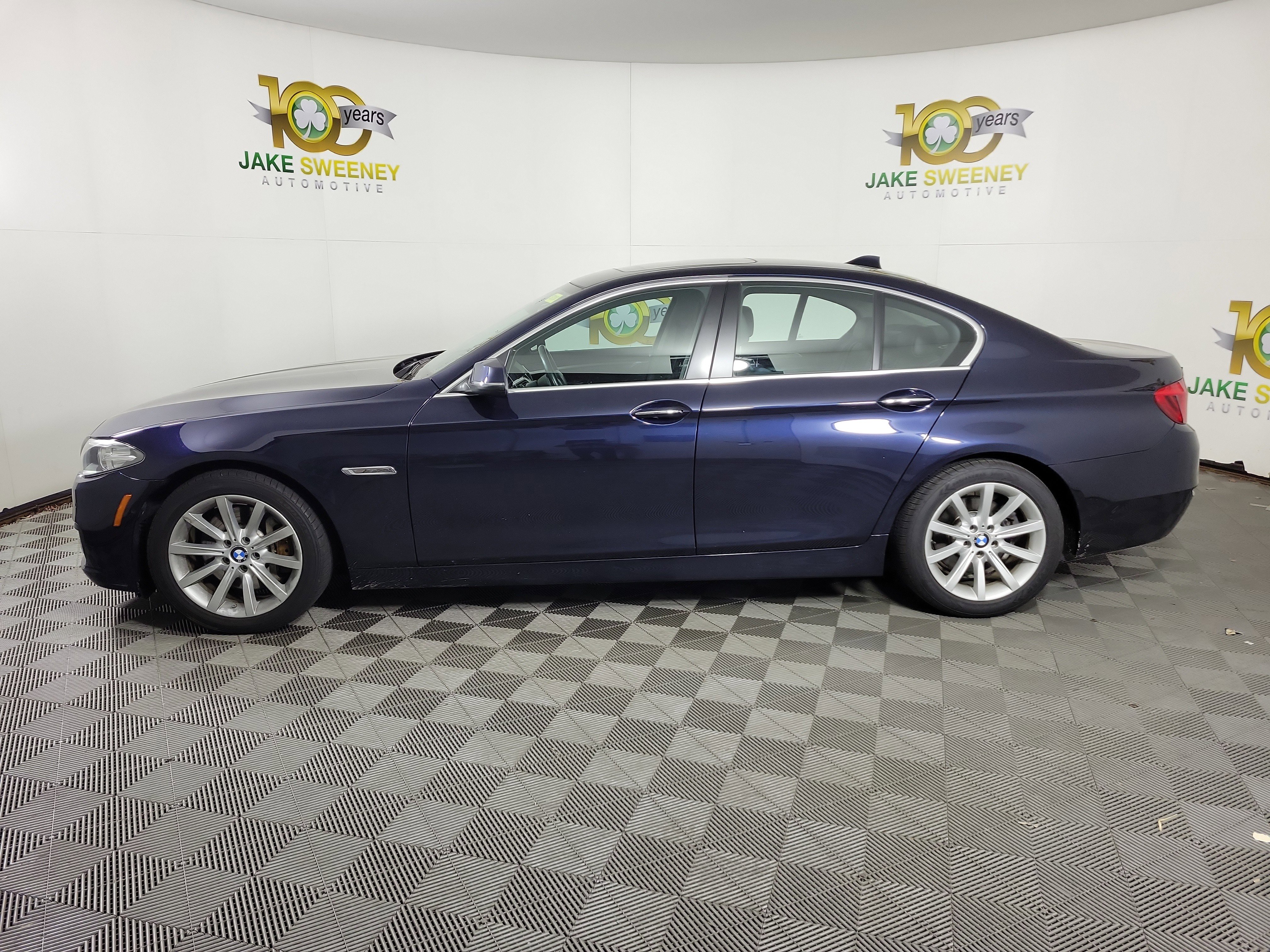 Used 2015 BMW 535i xDrive Sedan AWD/4WD image 2