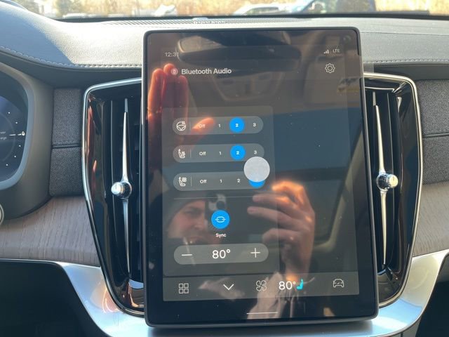 New 2026 Volvo XC90 T8 Ultra w/ Protection Package Premier image 32