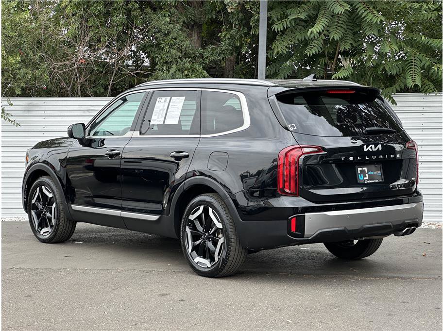 Used 2025 Kia Telluride S AWD/4WD image 3