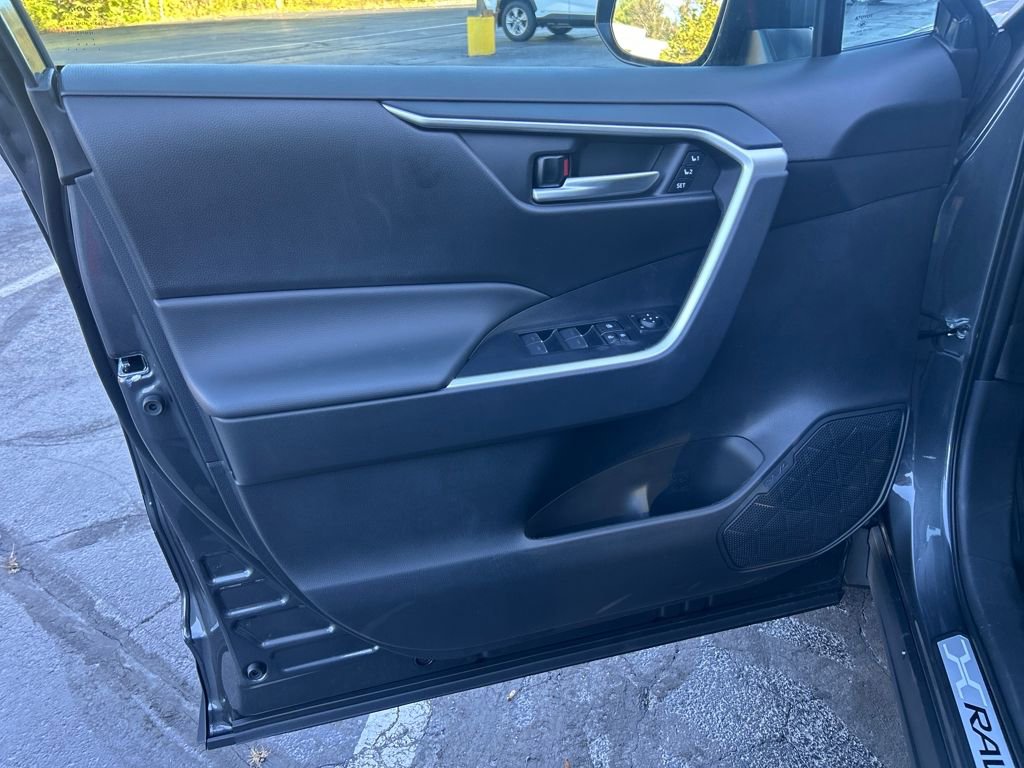 New 2025 Toyota RAV4 XLE Premium image 18