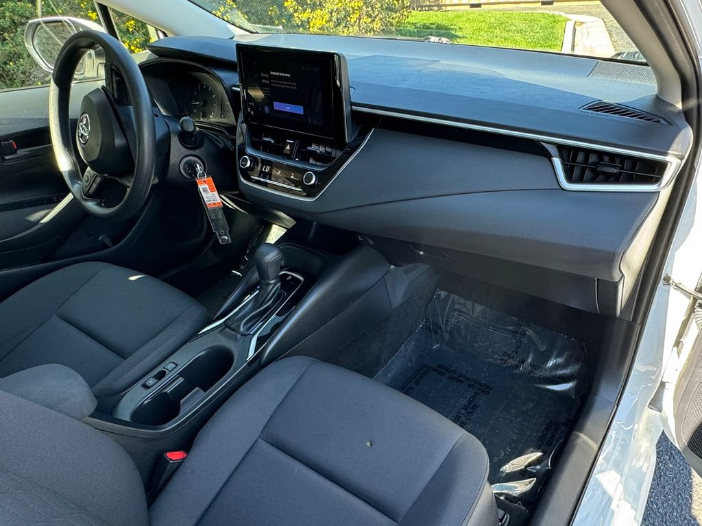 Used 2023 Toyota Corolla LE FWD image 35