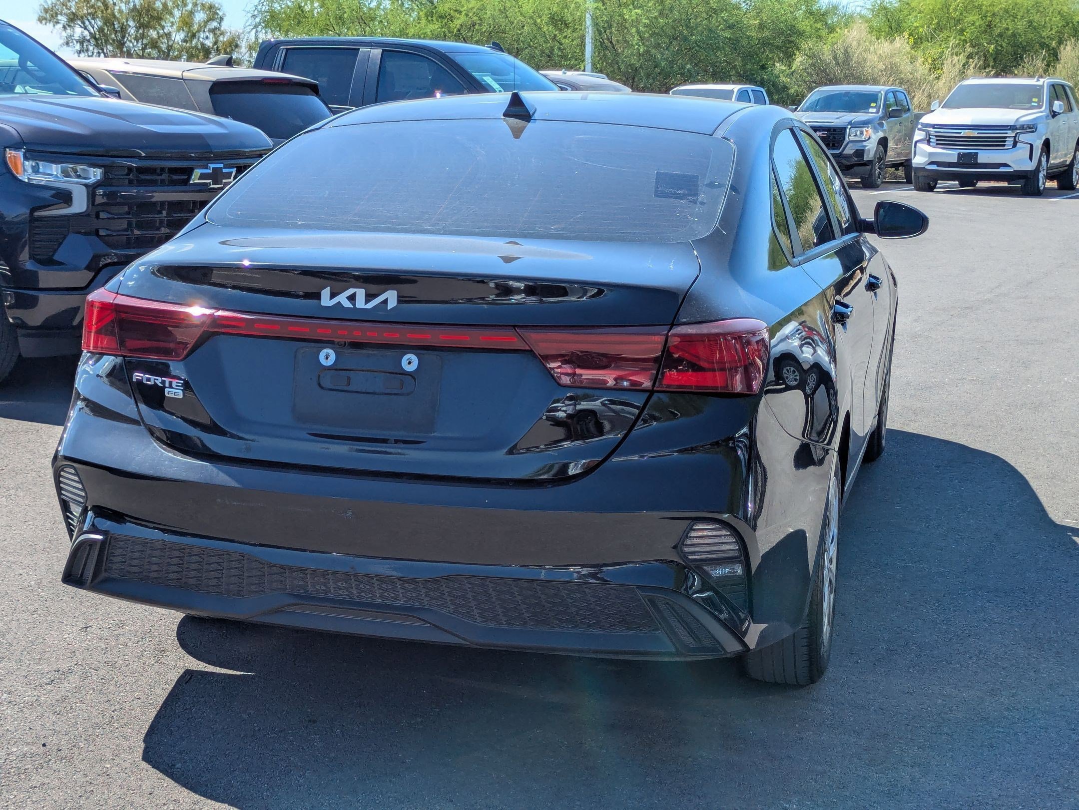 Used 2023 Kia Forte LX image 3