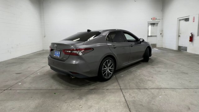 Used 2023 Toyota Camry XLE FWD image 4