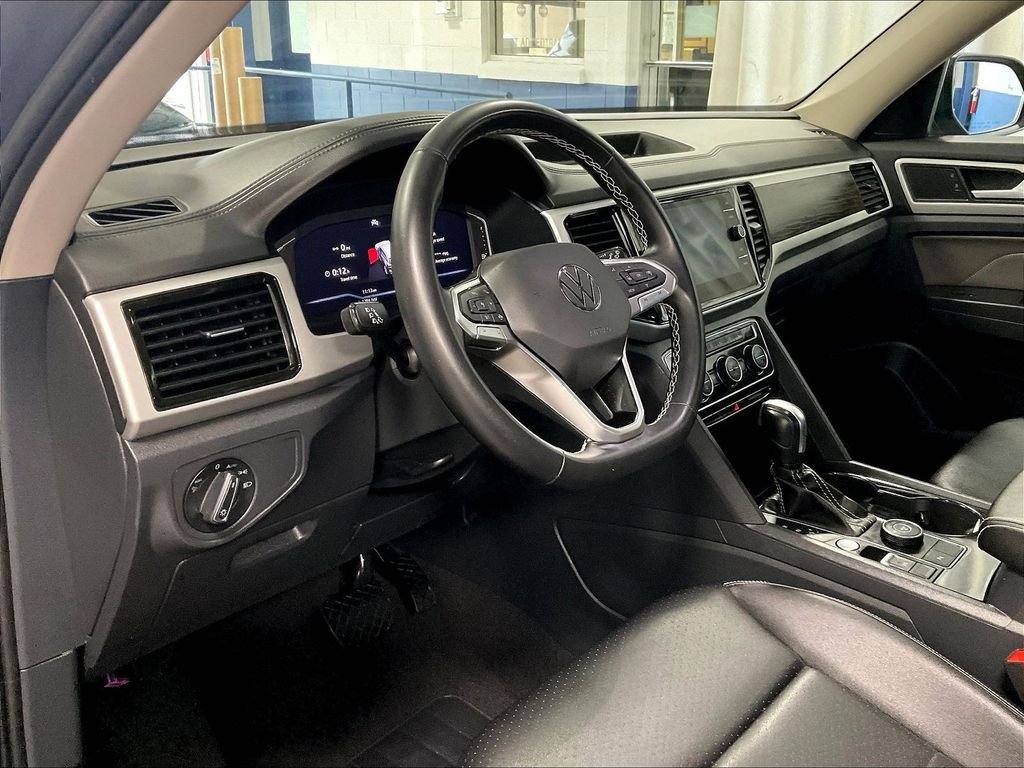 Used 2023 Volkswagen Atlas SE AWD/4WD image 8