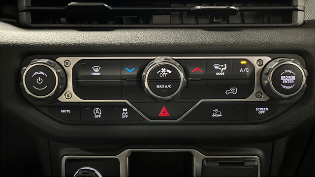 Used 2024 Jeep Wrangler Sport AWD/4WD image 17