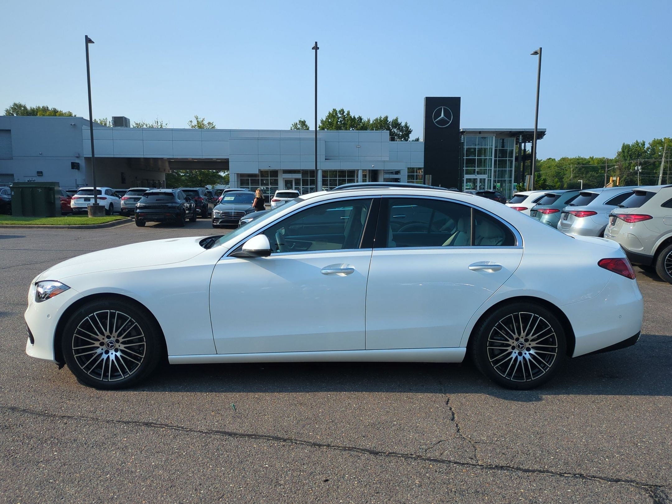 Used 2024 Mercedes-Benz C 300 4MATIC Sedan image 6