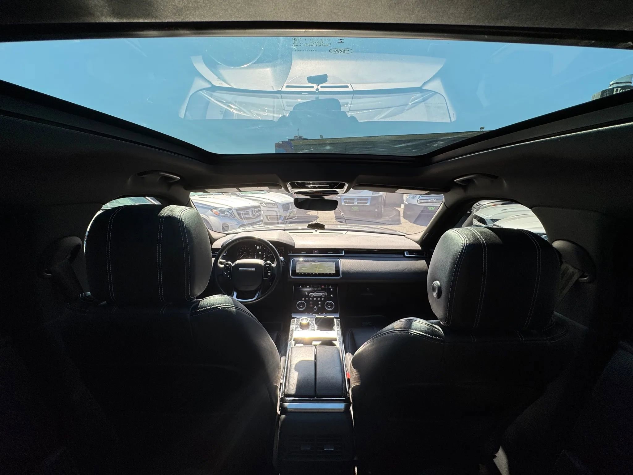 Used 2018 Land Rover Range Rover Velar S image 13