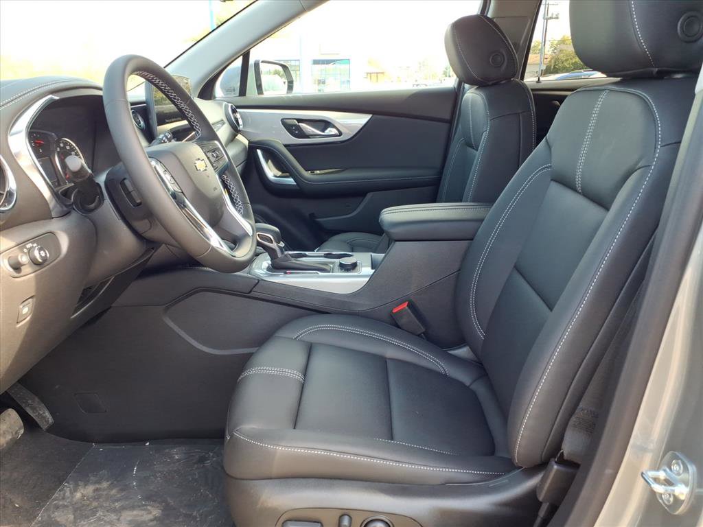 New 2025 Chevrolet Blazer LT w/ Sound & Technology Package image 5