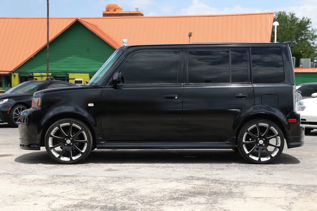 Used 2004 Scion xB FWD image 4