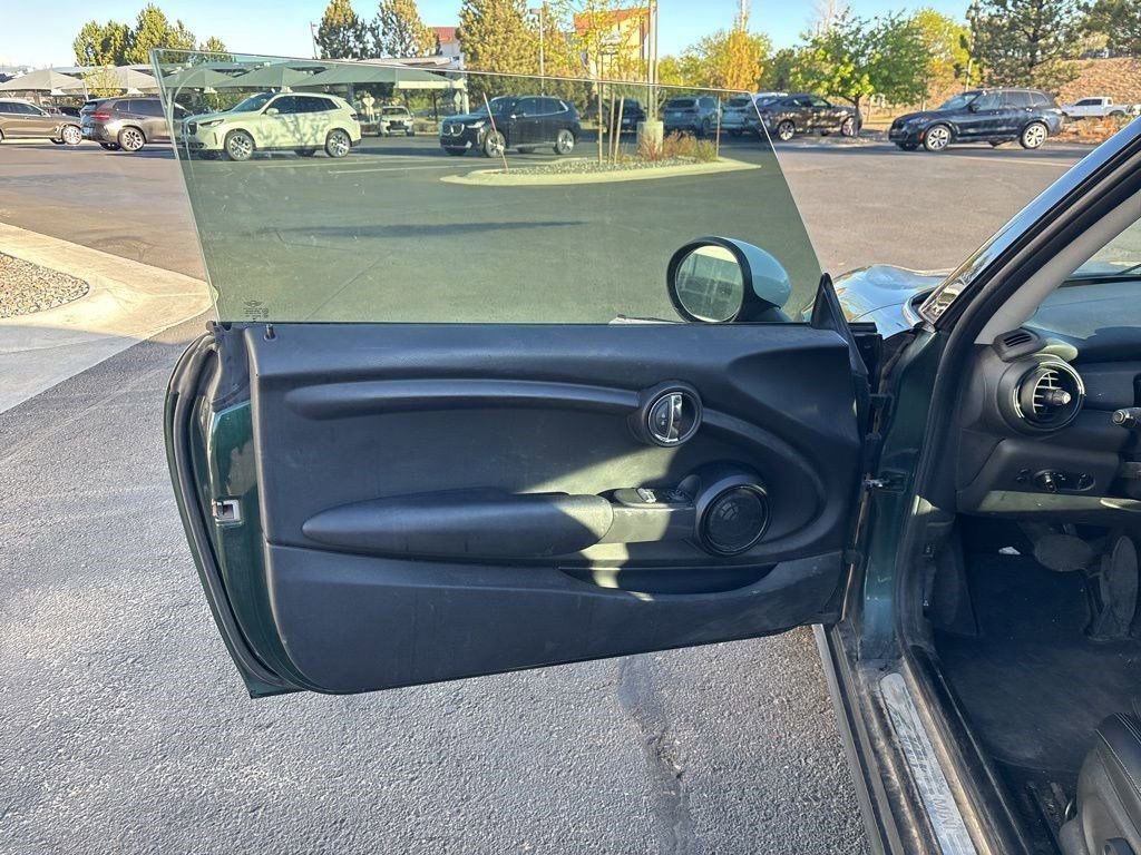 Used 2018 MINI Cooper 2-Door Hardtop FWD image 9